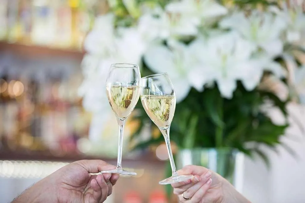 Auszeit Hotel Duesseldorf - Das Fruehstueckshotel - Partner Of Sorat Hotels Dusseldorf
