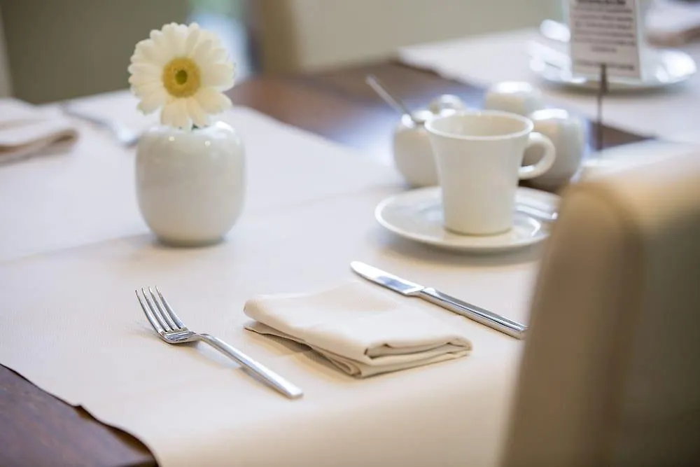 Auszeit Hotel Duesseldorf - Das Fruehstueckshotel Germany