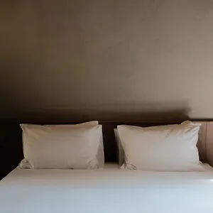 https://faces-and-places-boutique.albaniahotels.org